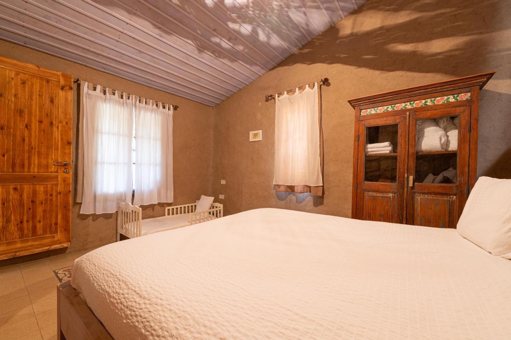 Hemdatya Stone Suites In The Galilee Ilaniyya Quarto foto