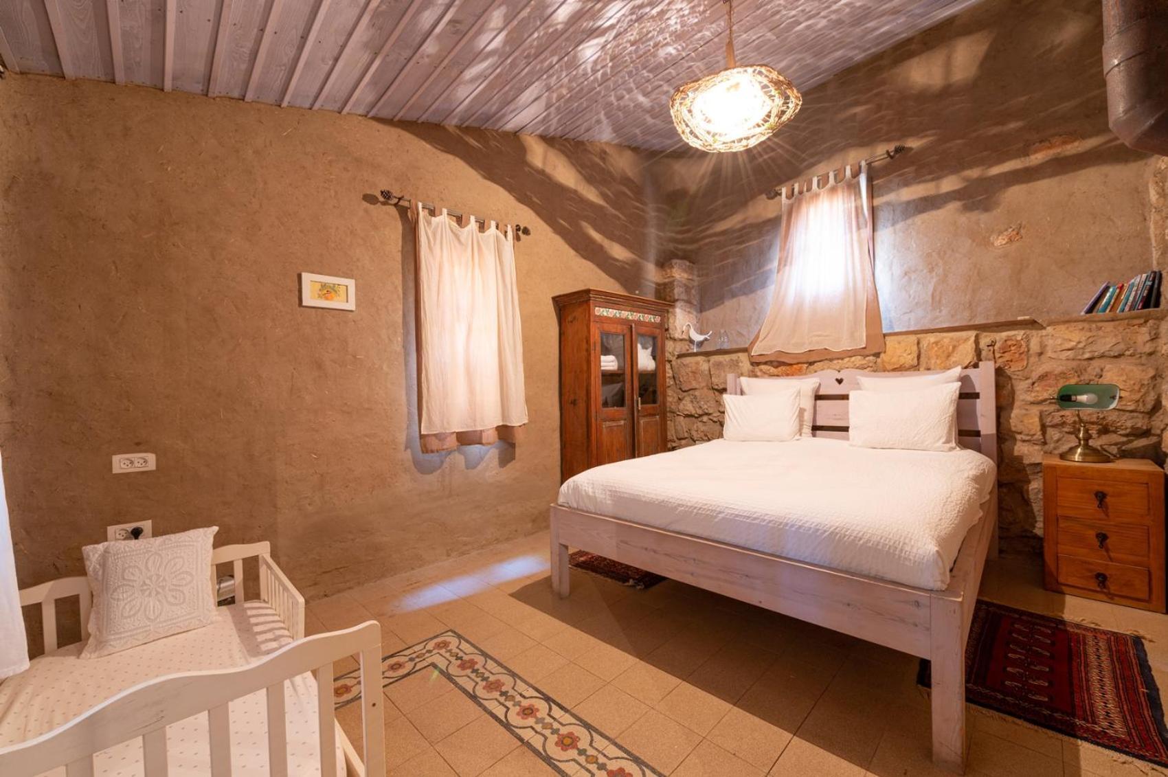 Hemdatya Stone Suites In The Galilee Ilaniyya Quarto foto